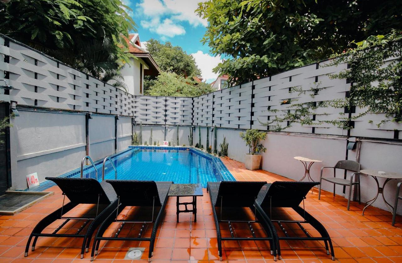 Wealth Boutique Hotel Chiang Mai Exterior photo